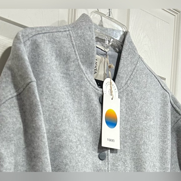 Vuori Women's Large Soho Melton Jacket Light Grey NWT Synthetic Wool Sporty - Picture 3 of 9